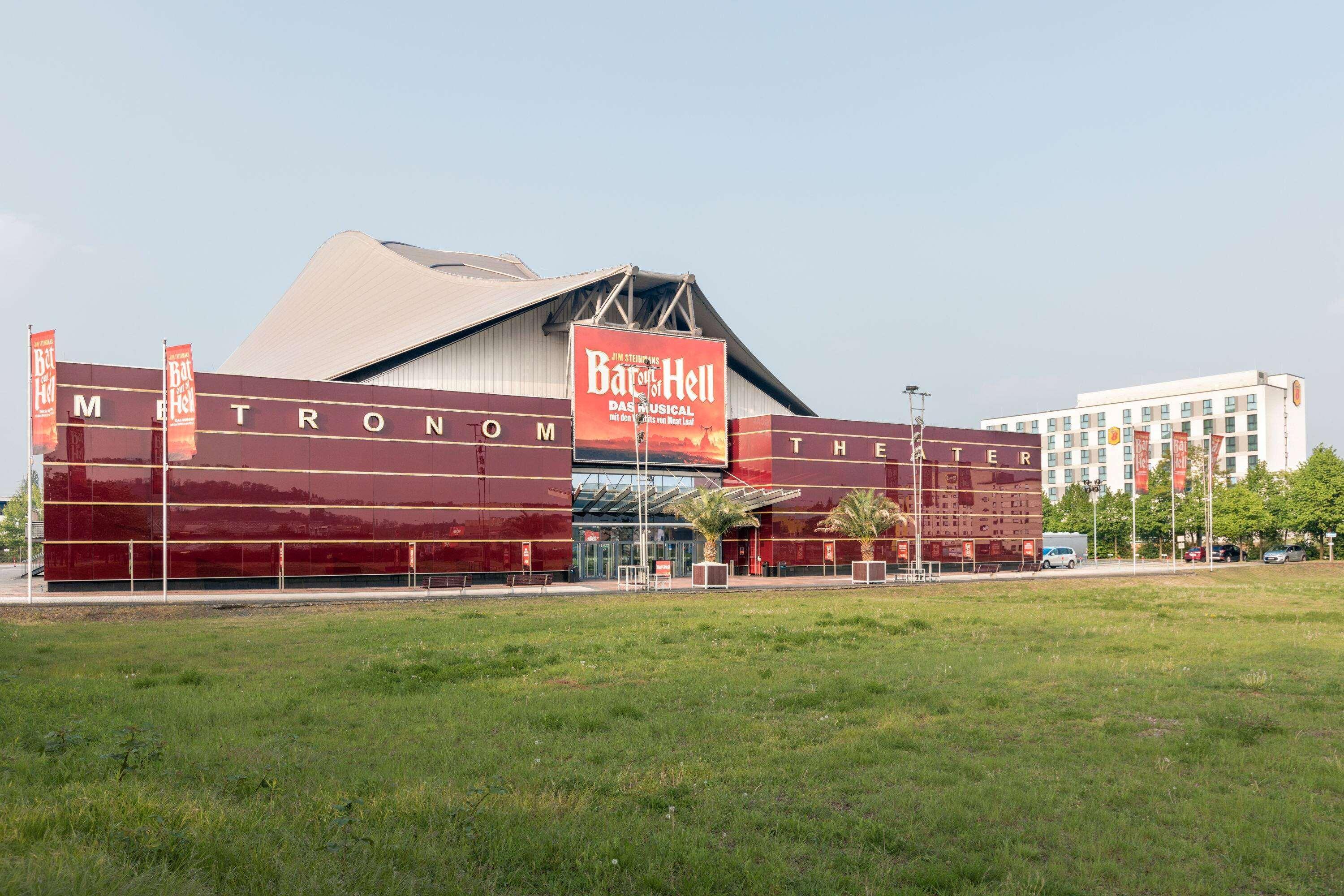 Hotel Super 8 By Wyndham Oberhausen Am Centro Esterno foto